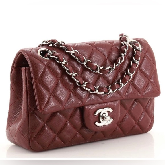 CHANEL MINI RECTANGULAR SINGLE FLAP RED CAVIAR WITH FOUR GROMMETS - Picture 2 of 9